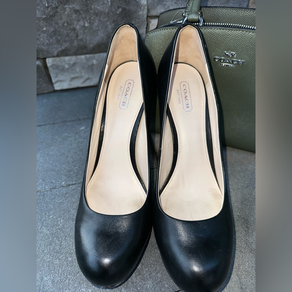 COACH classic black stiletto EUC - Picture 8 of 16